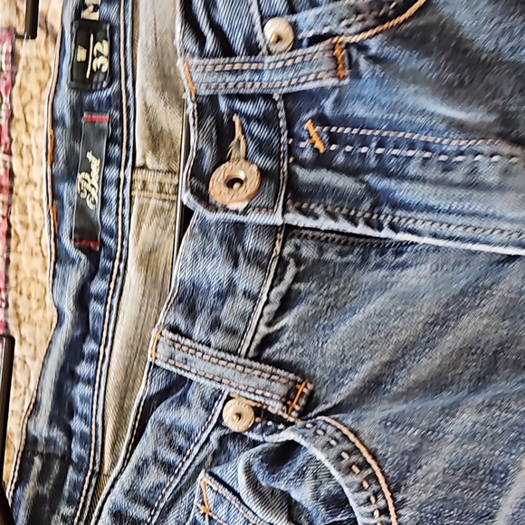 Men's Marc & Ecko Boot Cut Jean - Picture 5 of 9